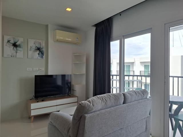 One Bedroom Apartment with Ocean View