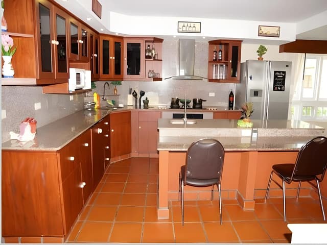 4 Bedroom Villa