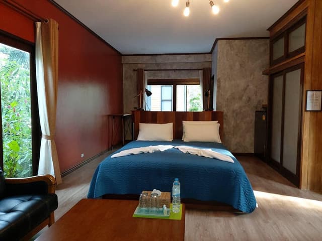 Suite with Garden View