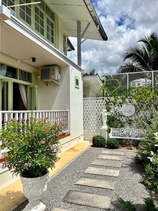 Standard Balcony