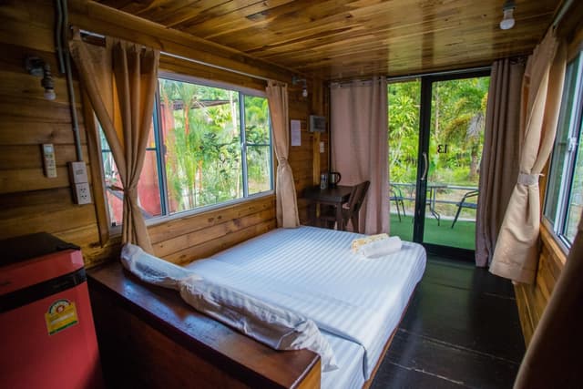 Superior Room -- 1 Bed