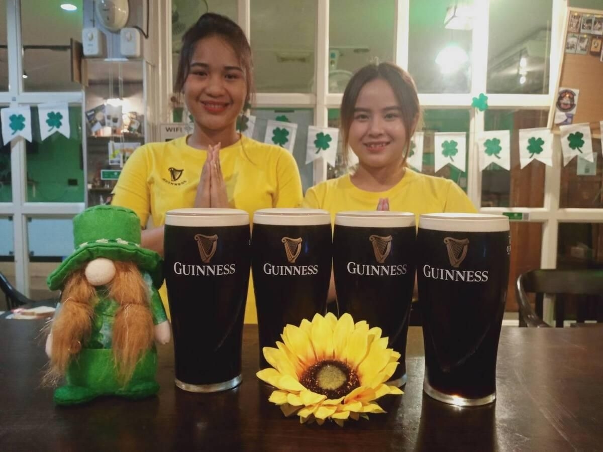 โอเคนส์ ไอริช ผับ (O'Kane's Irish Pub)4