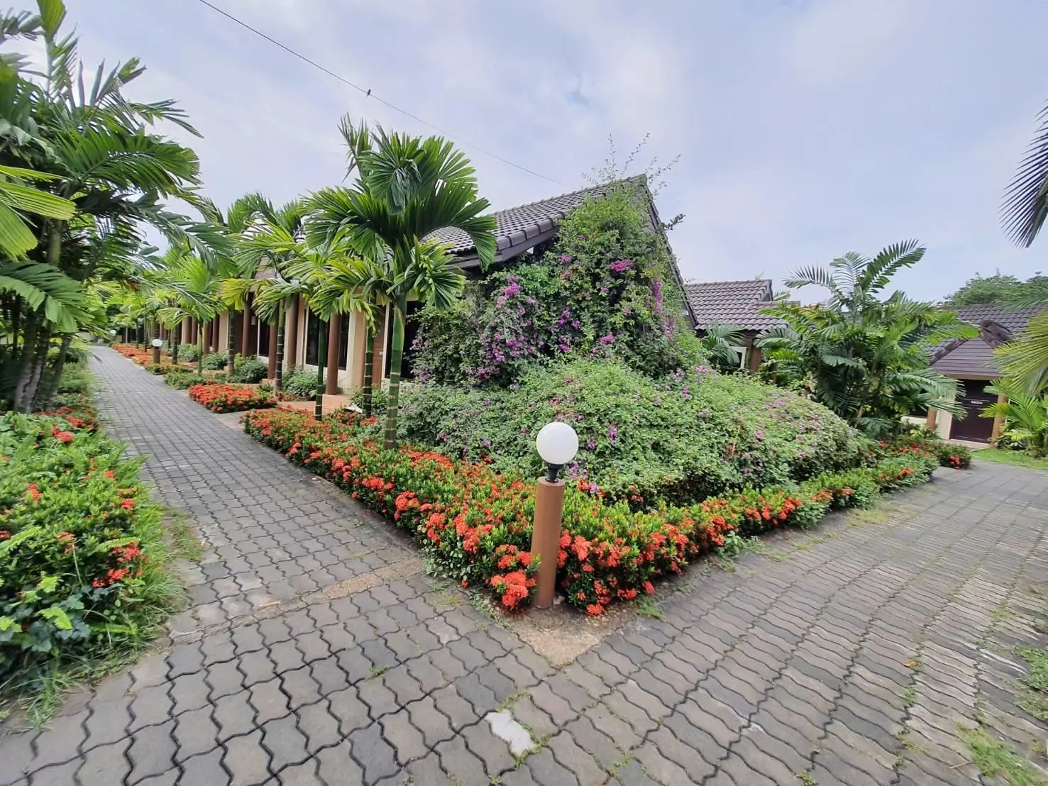 โรงแรม อมรอินน์ รีสอร์ท โรงแรม อมรอินน์ รีสอร์ท