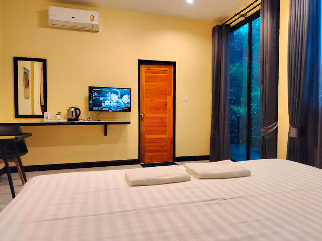 Lake View Double Room with Balcony