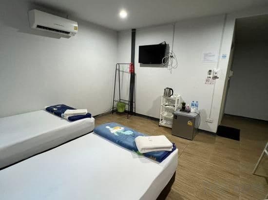 Signature Twin Room