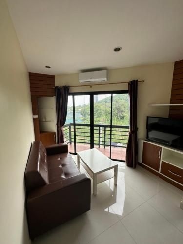 พระตำหนัก แกรนด์ อพาร์ตเมนท์ (Prautamnak Grand Apartments)2