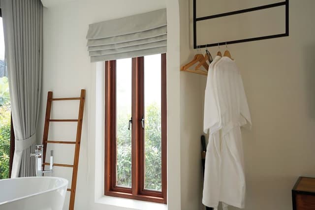 Double Room, 1 King Bed, Garden View