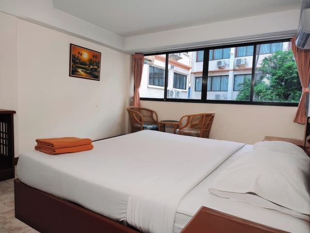 Deluxe Room, 1 King Bed