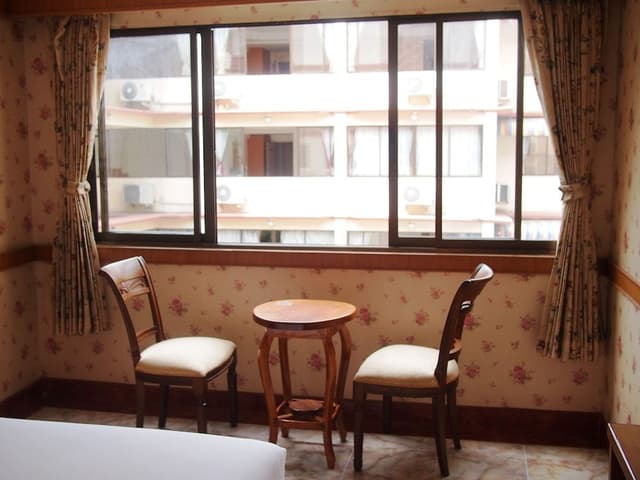 Deluxe Room, 1 King Bed