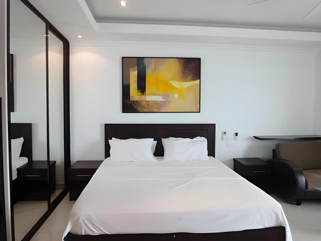 Studio Apartment with Balcony