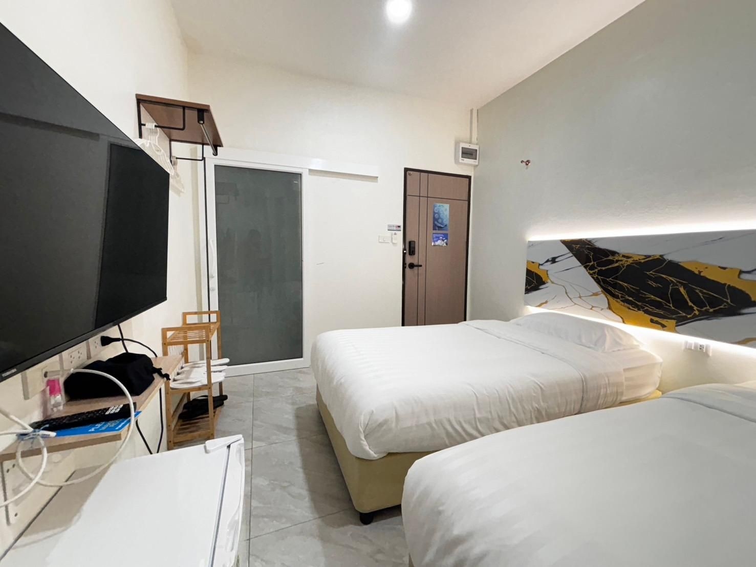 พีเจ โฮสเทล แอนด์ บาร์ (PJ Hostel & Bar)1