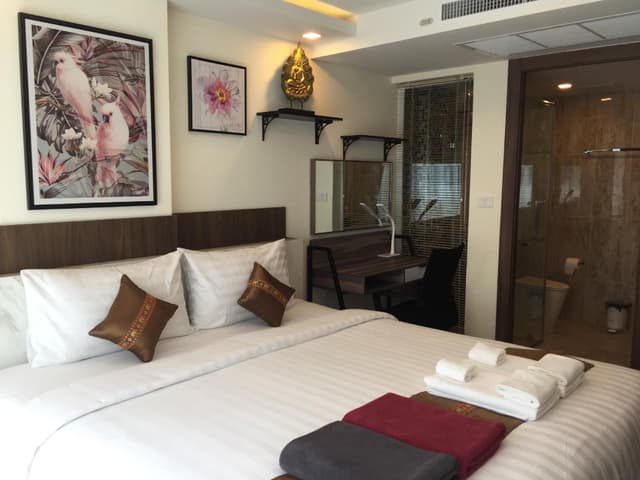 King Bed Suite