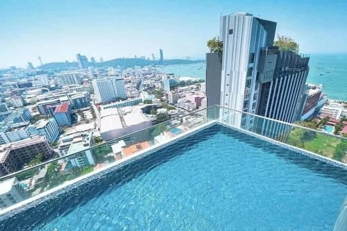 คาวส์ธีมโมเดิร์น 1 ห้องนอน ซีวิวชั้นบน (Kaws Theme Modern 1br - High Floor Seaview)0