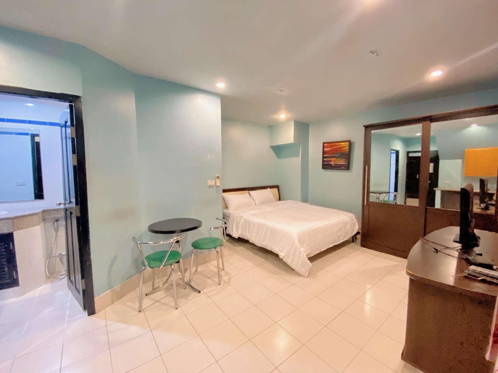 เดอะ โคนี อพาร์ตเมนต์ (The Cony Apartment)3