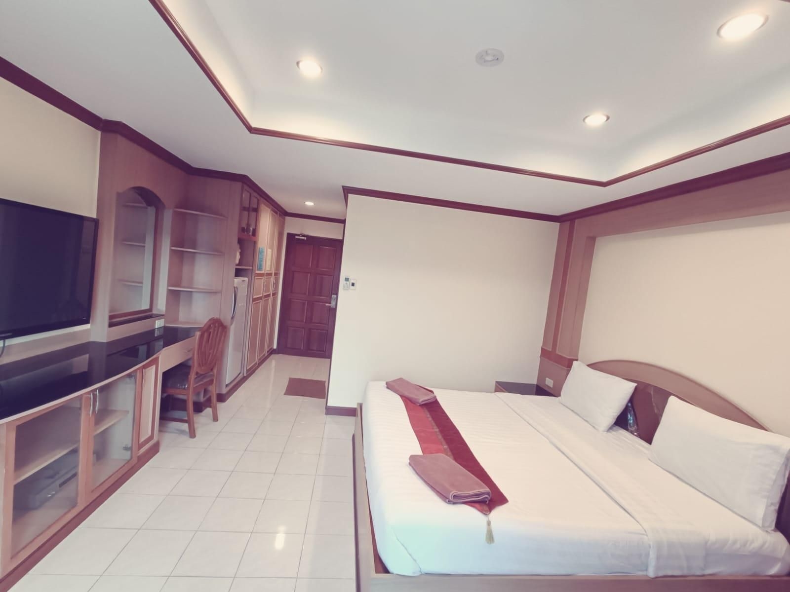 พาวน่า อินน์ พัทยา (Pauna Inn Pattaya)4