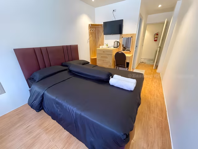 Jacuzzi Deluxe Room
