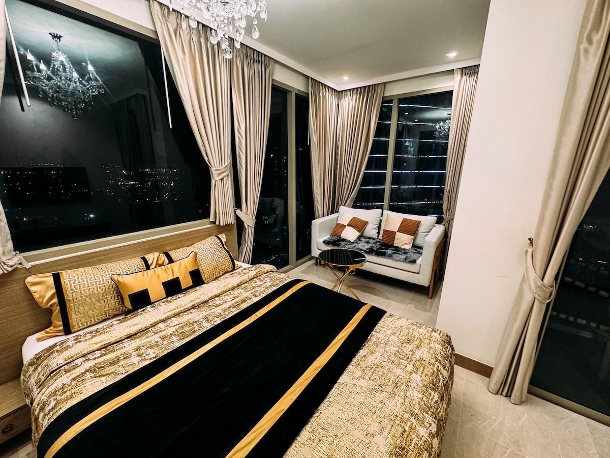 Riviera Ocean Drive Luxe Queen Studio Ocean View1