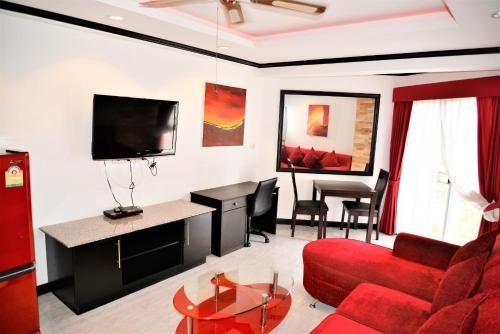 คอนโดชายหาด จอมเทียน วิวสระว่ายน้ำ ขนาดใหญ่ ทันสมัย 1 ห้องนอน ห้องครัว (Beach condo Jomtien pool view large modern 1 bedroom Kitchen)0