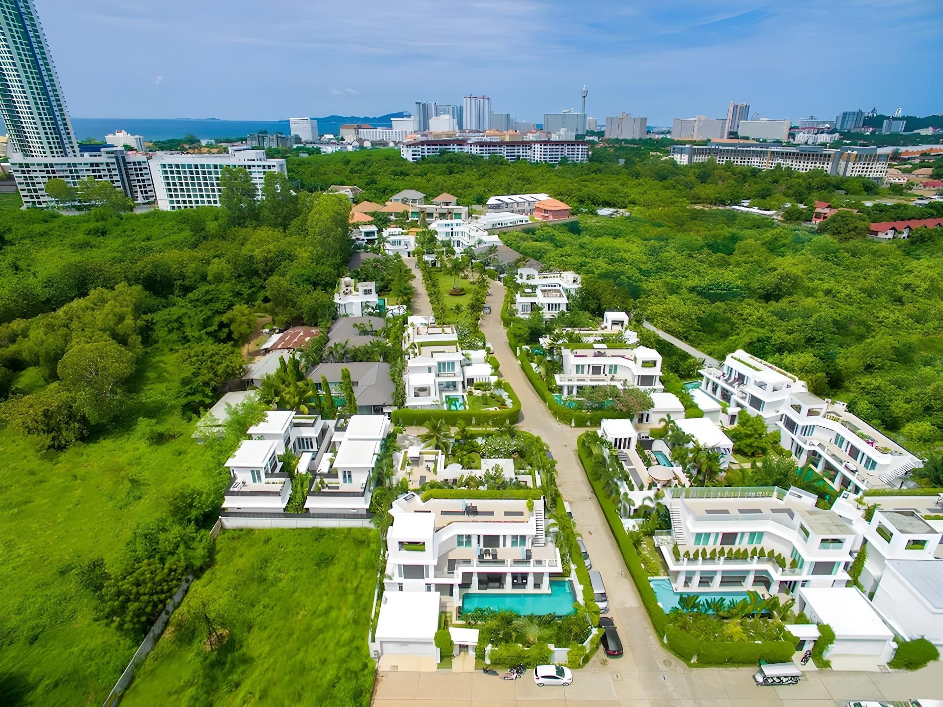 ฮอลลีวูด พูลวิลลา หาดจอมเทียน (Hollywood Pool Villa Jomtien Beach)2