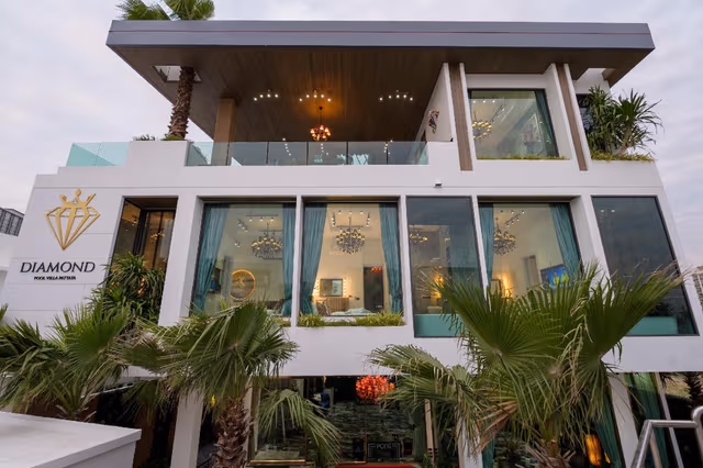 Grand Villa with Outdoor Private Pool