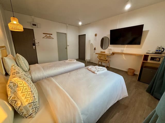 Premier Twin Room