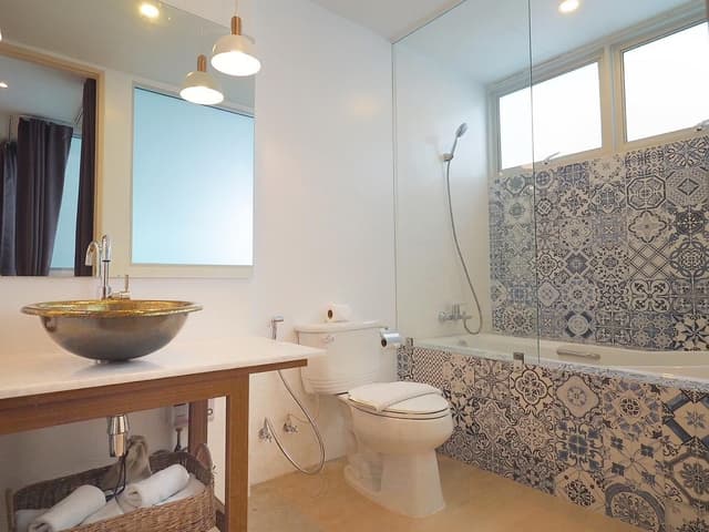 2 Bedroom Suite