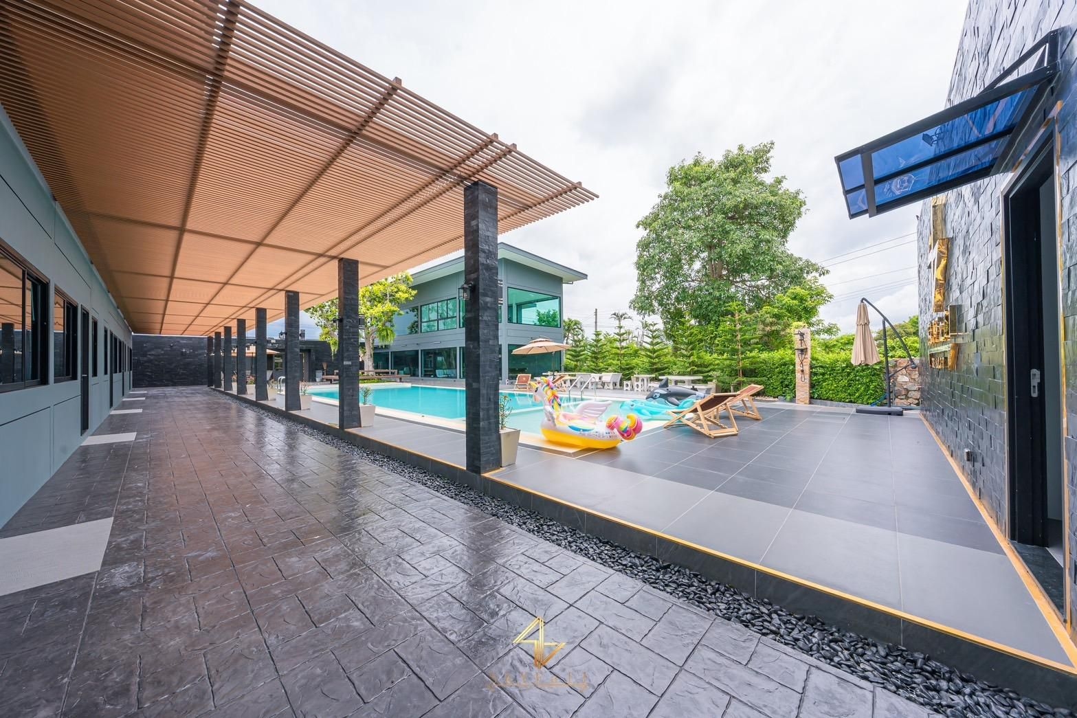 สกาย ฟอลล์ รีสอร์ท พัทยา (Sky Fall Resort Pattaya)1