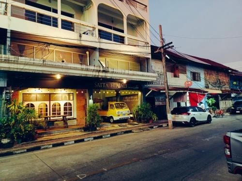 สัตหีบเทล บูทีค เกสต์เฮาส์ แอนด์ โฮสเทล (Sattahiptale Boutique Guesthouse & Hostel)4