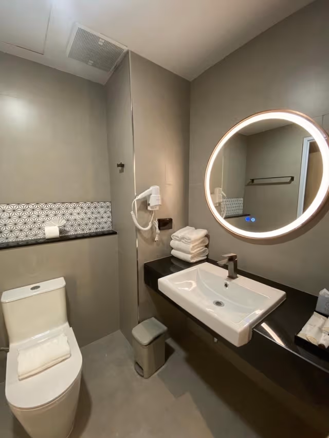 Deluxe Double Double Room
