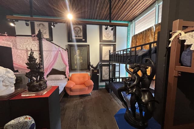 8-Bed Mixed Dormitory Room
