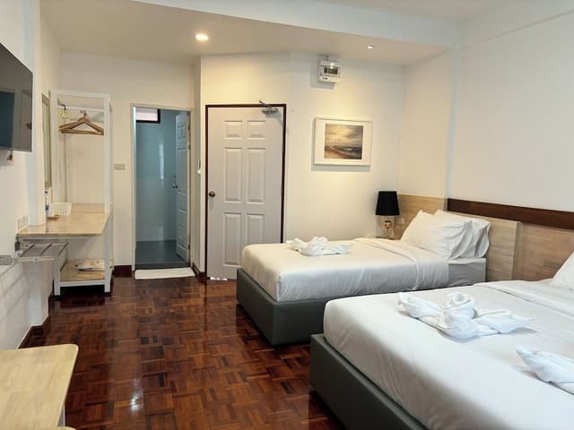 Triple Room