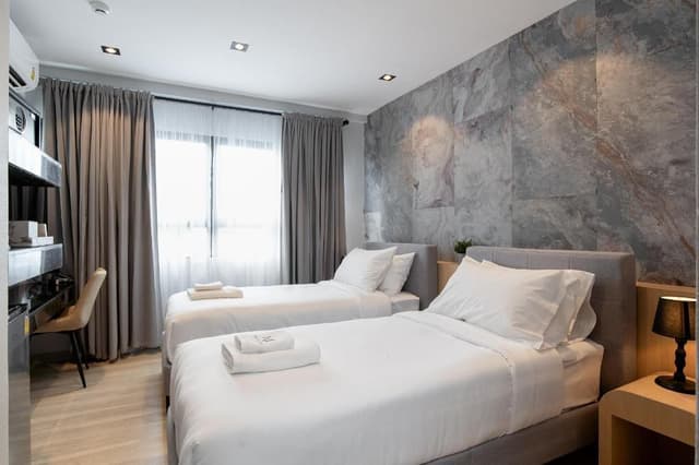 Twin Room for 2 People