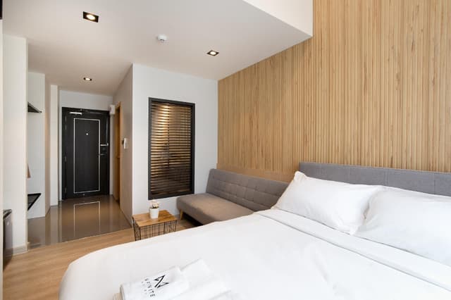 Queen Studio with Shower