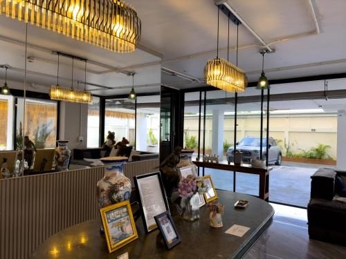บรีซวูด แบงคอก โฮเทล (Breezewood Bangkok Hotel)0