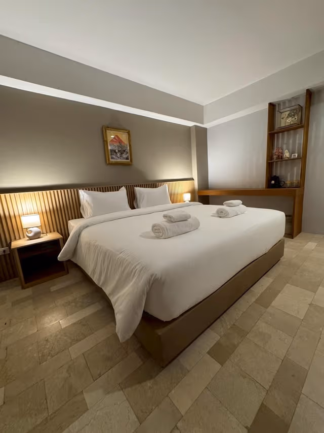 Superior - 1 King Bed