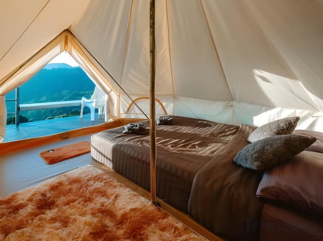 Deluxe Tent