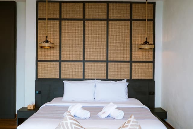 Black and Gold Room