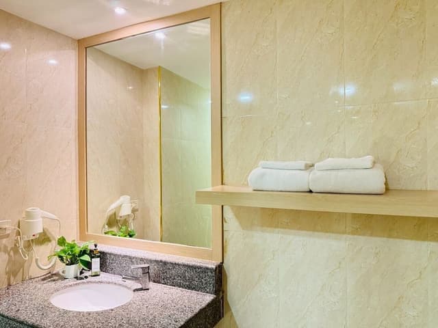Deluxe Double Room, Pool View