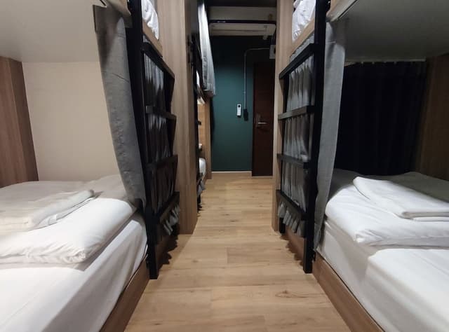 Bed in 6-Bed Mixed Dormitory Room