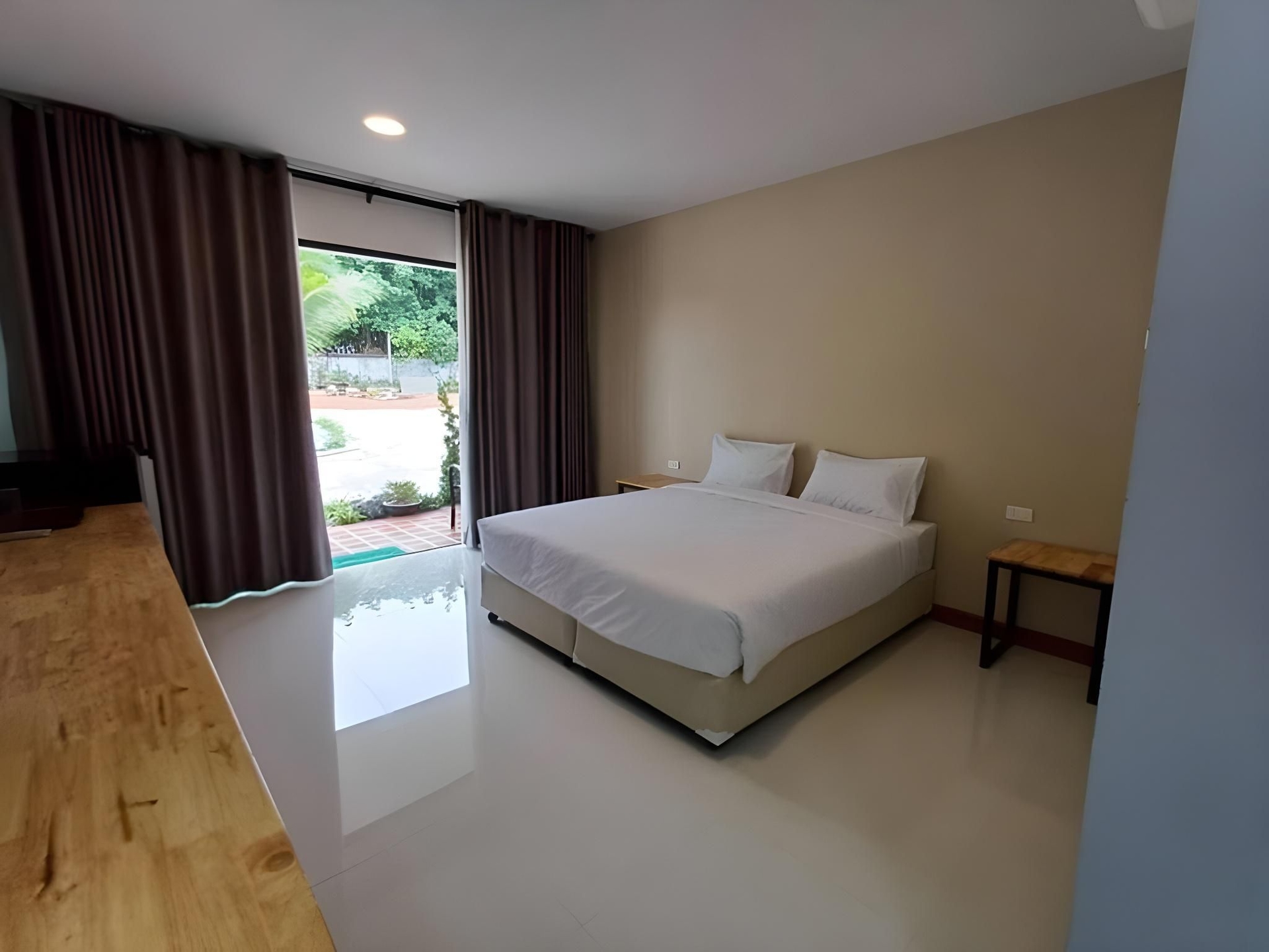 หอมสวัสดิ์ วิลเลจ รีสอร์ท (Hom Swat Village resort)0