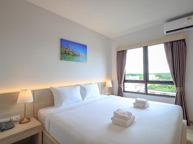 Deluxe Premier Room