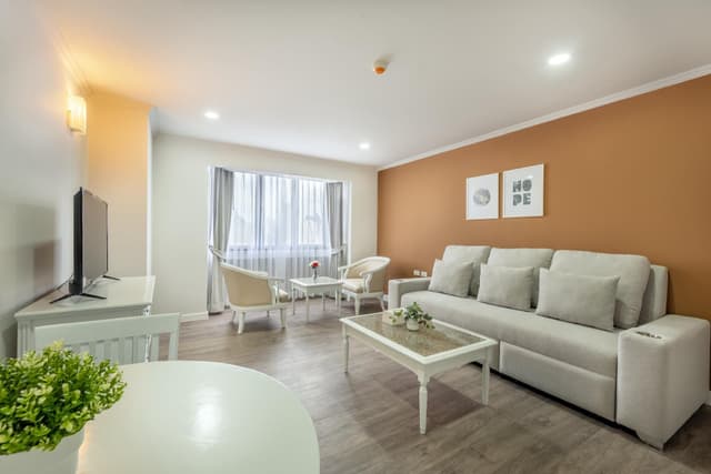 One Bedroom Executive