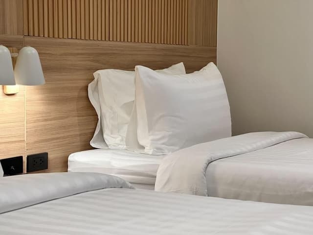 Standard Twin Room, No Window, Non Smoking
