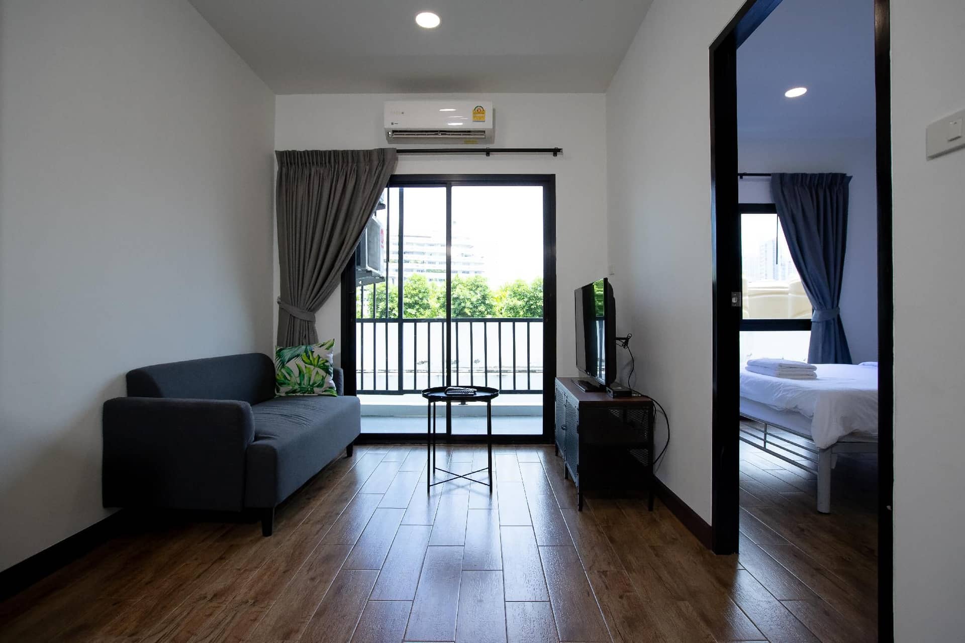 Room 36 Bangkok Room 36 Bangkok