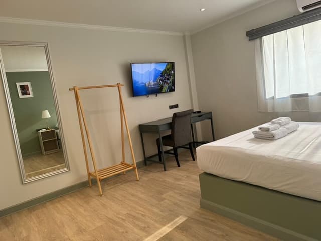 Deluxe Suite