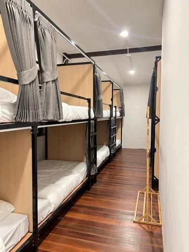 เฮาส์ จู โฮลเทล (HOUSE JU Hostel)1