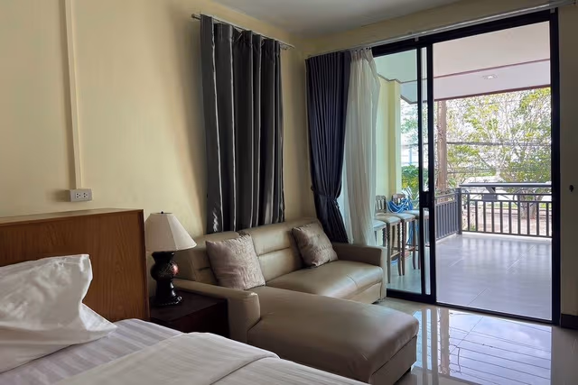 Superior Room, Balcony, Lake View