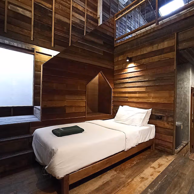 Attic Family Suite