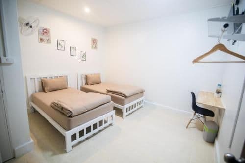 Twin Room with Private Bathroom