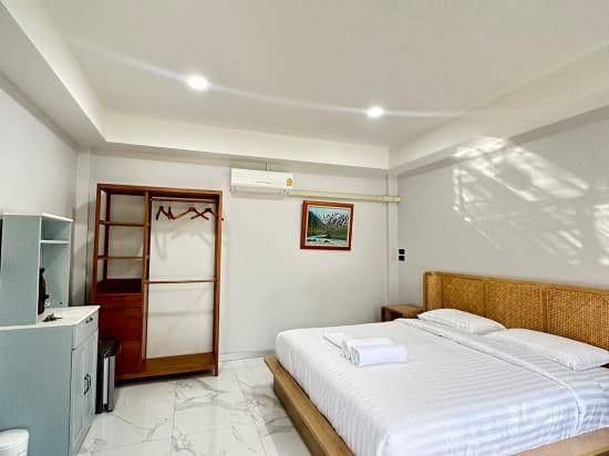 Classic Room with 1 Double Bed